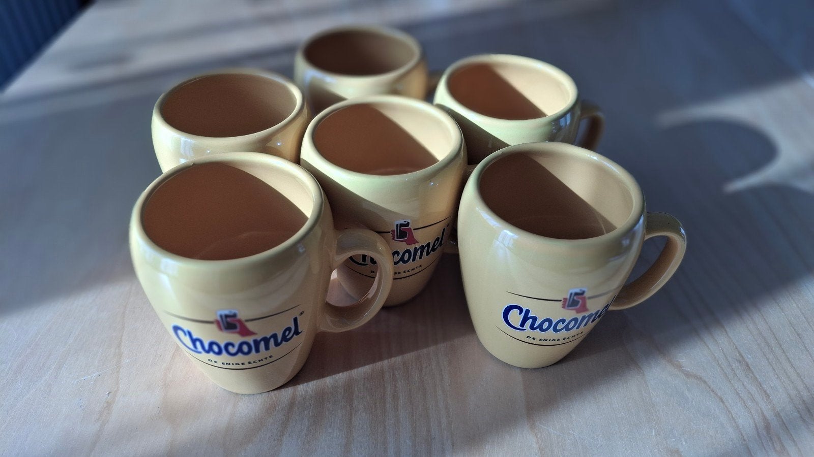 Set van 6 originele Chocomel mokken - Nieuw, Keramiek, Nieuw, Ophalen of Verzenden, Overige stijlen