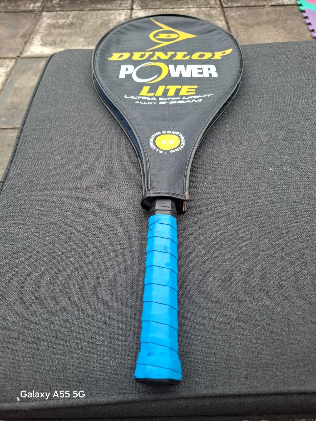 Dunlop Power Lite Mid Plus Tennisracket met hoes, Gebruikt, Dunlop Sports, Info@dunlopsports.com, Ophalen of Verzenden