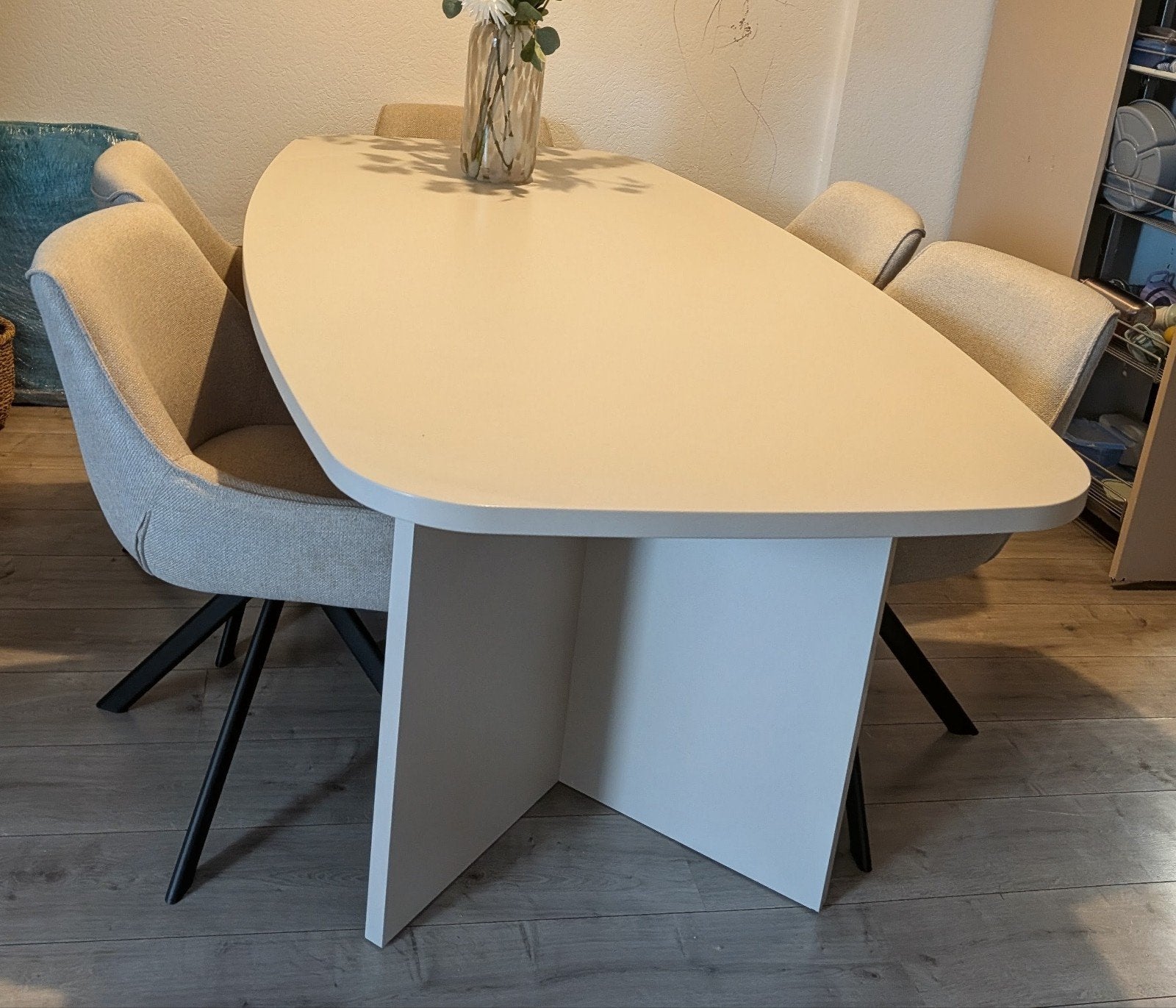 moderne ovale eettafel, Ophalen, 100 tot 150 cm, 200 cm of meer, Zo goed als nieuw