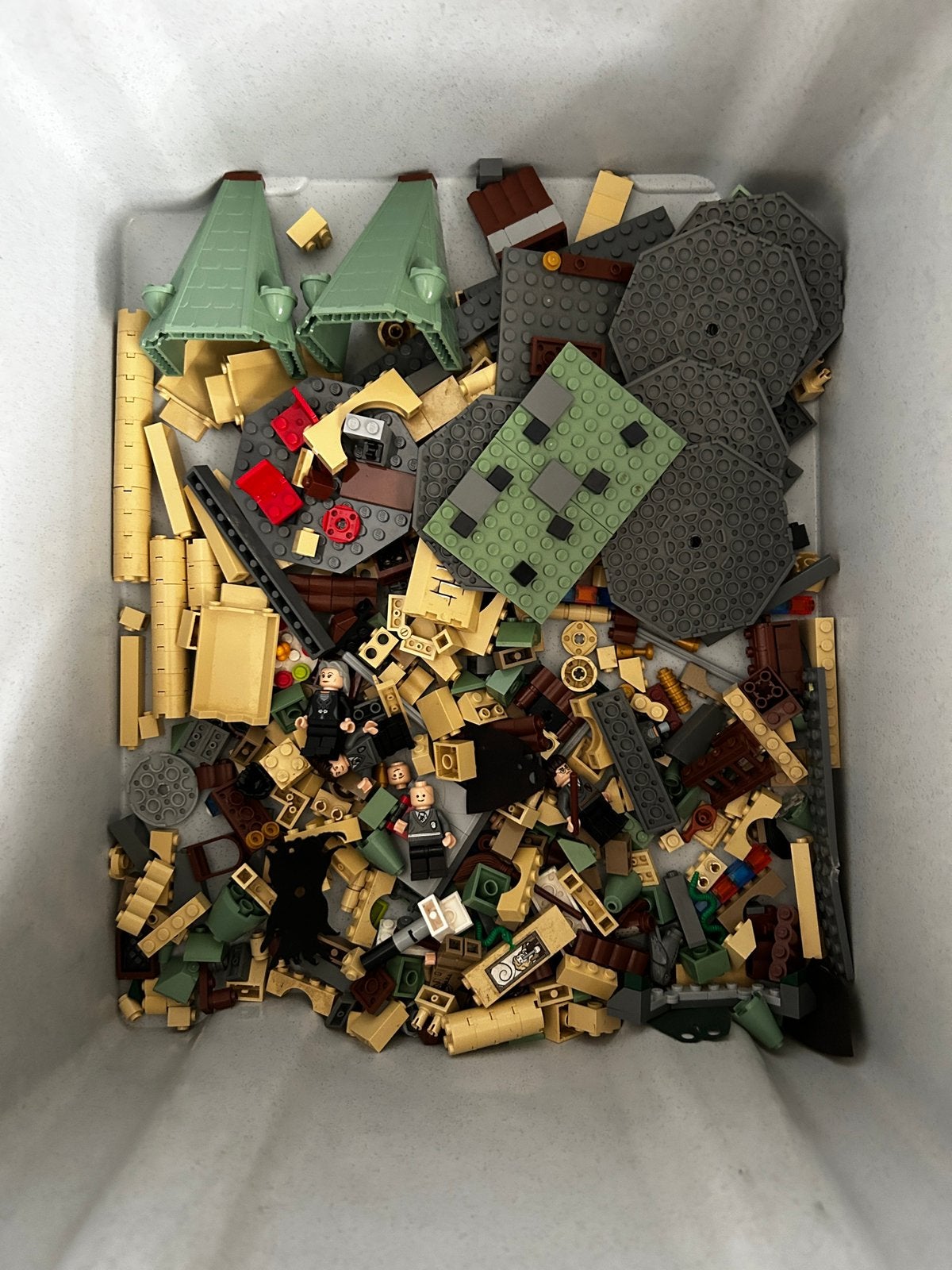 Lego onderdelen uit sets 4842 en 4867 Harry Potter, Ophalen of Verzenden, Zo goed als nieuw