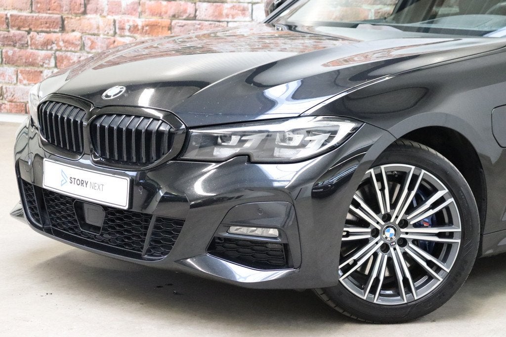 BMW 3 Serie Sedan 330e High Executive M Sport Pakket Automaa, Auto's, BMW, 1998 cc, Achterwielaandrijving, Gebruikt, Bedrijf
