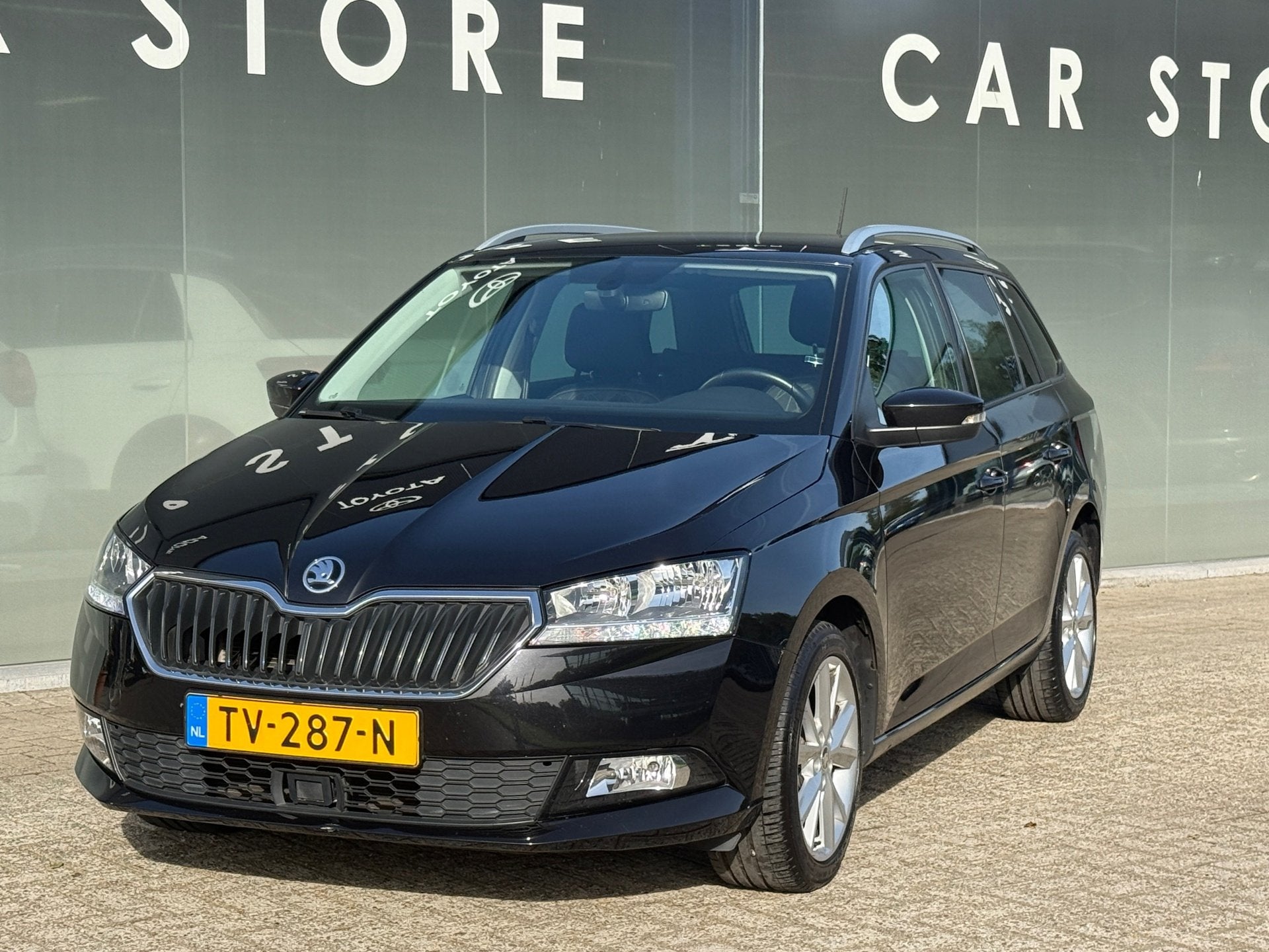 Skoda Fabia Combi 1.0 TSI 95PK Clever Navi|Carplay|PDC|16 In, Auto's, Voorwielaandrijving, Dealer onderhouden, Stof, Gebruikt