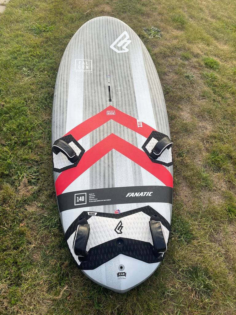 Fanatic Falcon 140 liter windsurfplank, Watersport en Boten, Windsurfen, Ophalen, 250 tot 300 cm, Gebruikt, 7 m² of meer
