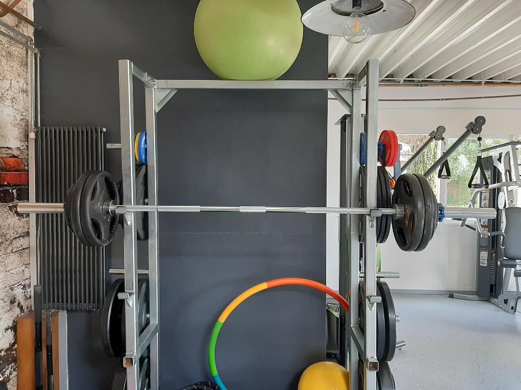 Squatrack + Bench Press / RIG / Multi Fitness Squat Rek., Ophalen, Benen, Krachtstation, Zo goed als nieuw