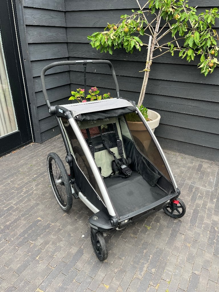 Thule Chariot Lite 2 fietskar + 2x Infant Sling zitje, Verstelbare duwstang, Zo goed als nieuw, Combiwagen, Ophalen