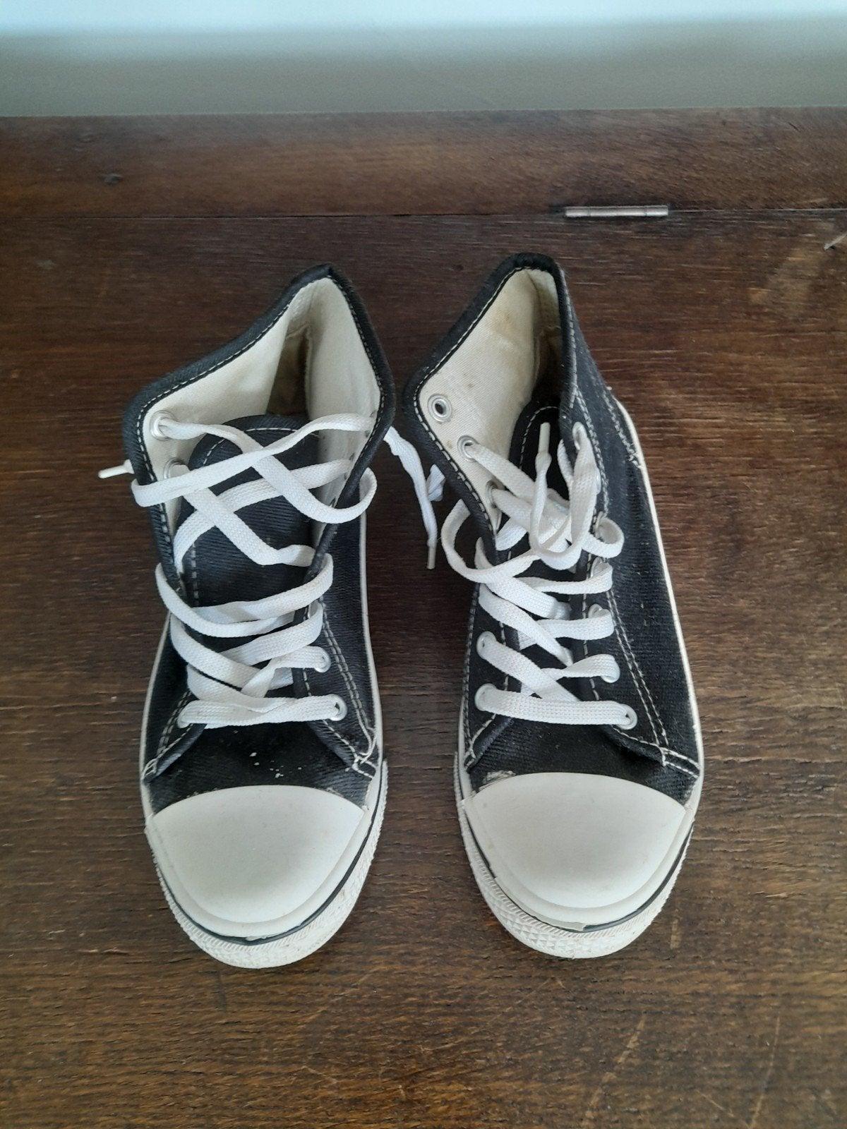 Hoge zwarte canvas sneakers/basketbalschoenen v/m/k maat 37, Ophalen of Verzenden, Zo goed als nieuw, Zwart, Sneakers of Gympen