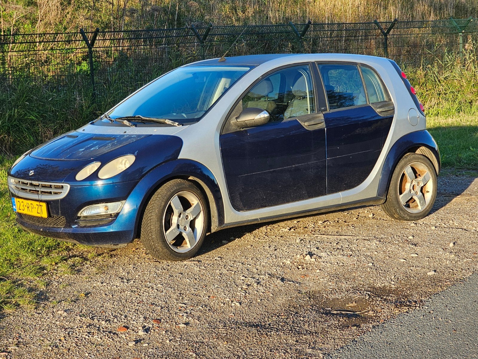 Smart ForFour 1.3 2005 Grijs, Stof, 40 €/maand, Blauw, Origineel Nederlands