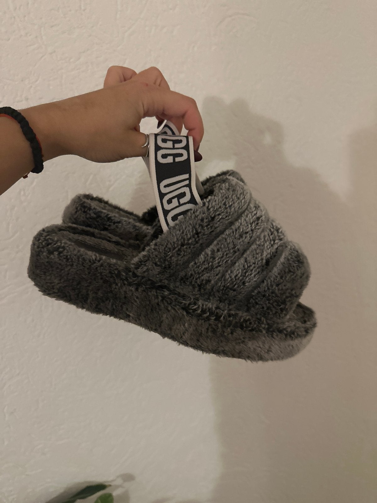 UGG Fluff Yeah Slide pantoffels maat 36 kids, Ophalen of Verzenden, Nieuw, Grijs, Pantoffels of Sloffen