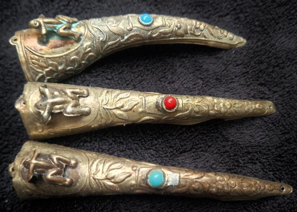 3 Chinese (?) VINGERNAGELBESCHERMERS vinger extensions, Ophalen of Verzenden, Overige materialen, Overige typen
