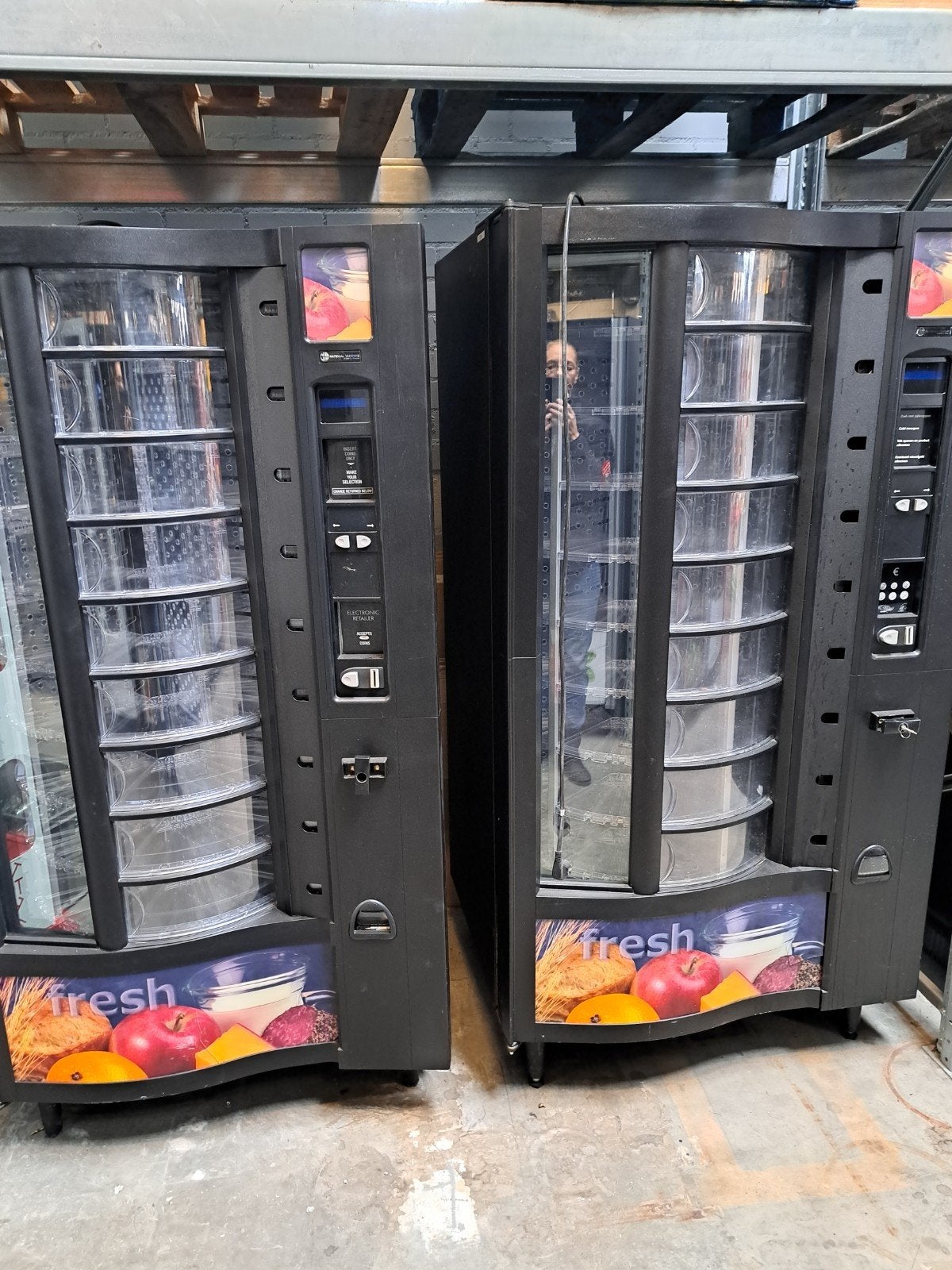 zuivel / fruit automaat gekoeld, Verzamelen, Automaten | Overige, Ophalen