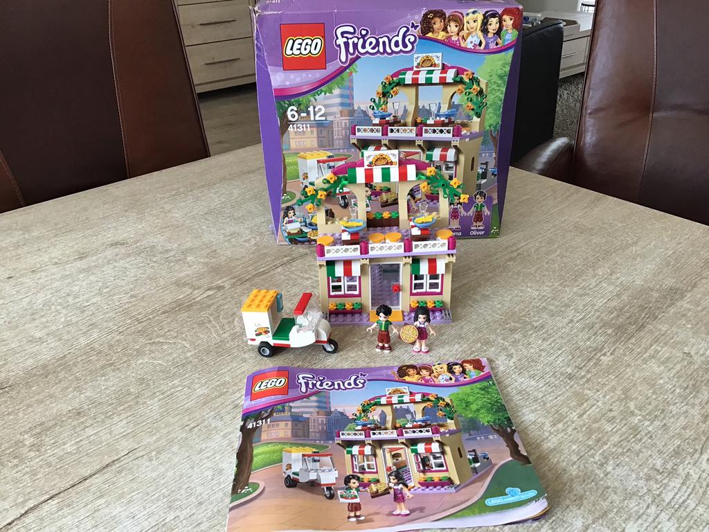 Lego friends Pizzeria 41311 + DOOS, Ophalen of Verzenden, Zo goed als nieuw