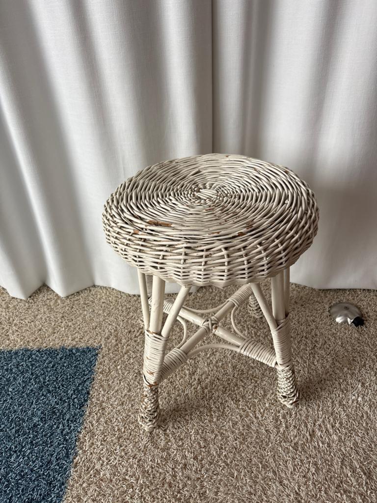 Wit rotan krukje, Ophalen, Gebruikt, Overige materialen