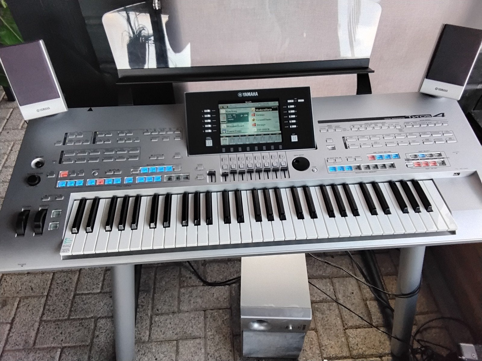 tyros 4, Ophalen, 61 toetsen, Yamaha, Zo goed als nieuw