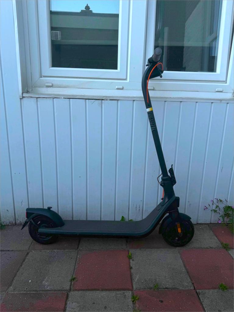 Segway Ninebot E2 Plus – Vandaag Ophalen, Ophalen, Zo goed als nieuw, Elektrische step (E-scooter)