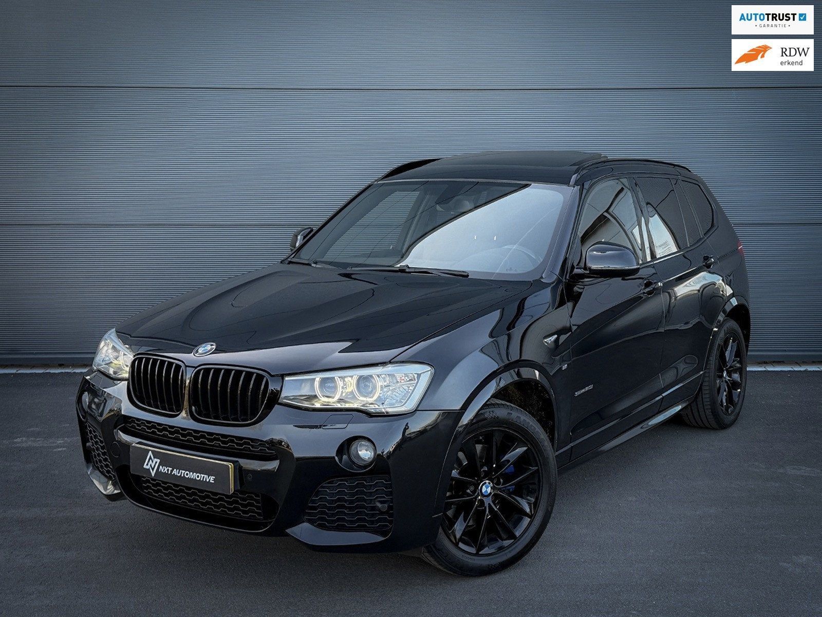 BMW X3 BMW X3 sDrive20i High Executive M Sport Edition, Pano, Automaat, Achterwielaandrijving, Gebruikt, 4 cilinders