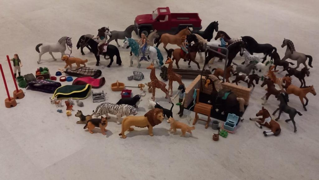 Koopje ! Schleich grote verzameling paarden en accessoires, Ophalen of Verzenden, Gebruikt