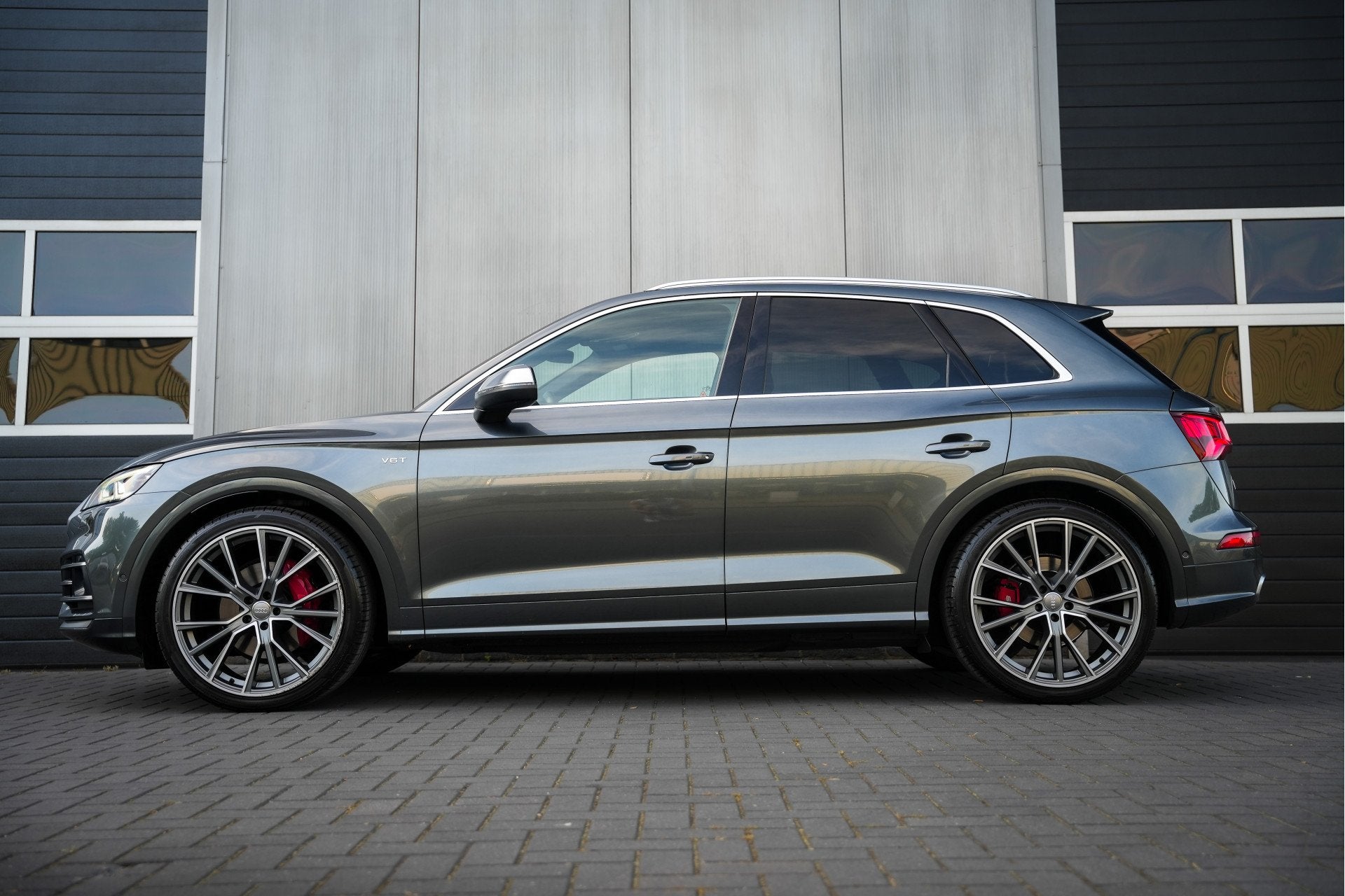 Audi SQ5 3.0 TFSI 354 pk SQ5 Quattro Pro Line Plus S-Line /, Auto's, Audi, Automaat, Gebruikt, 2995 cc, Leder