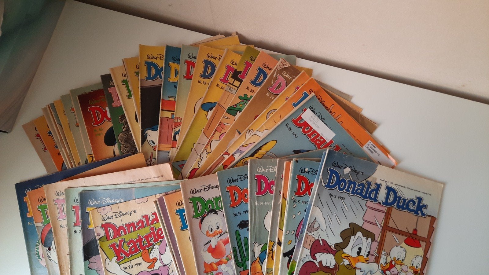 Donald Duck weekblad stapel van ong 35 stuk jaargang 1990, Meerdere stripboeken, Ophalen, Gelezen