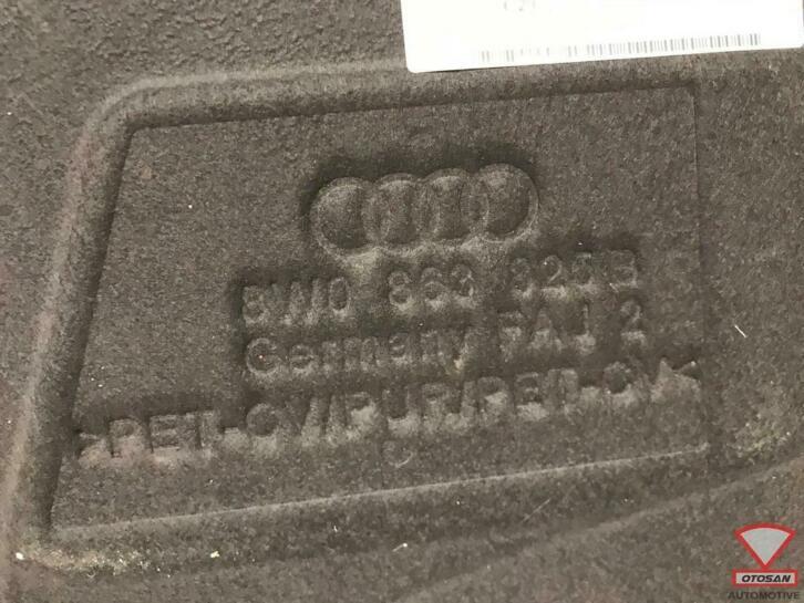 audi a4 8w isolatie motorkap 8w0863825a, Auto-onderdelen, Carrosserie en Plaatwerk, Gebruikt, AUDI AG, Auto-Union-Strasse 1
85045  Ingolstadt, DE