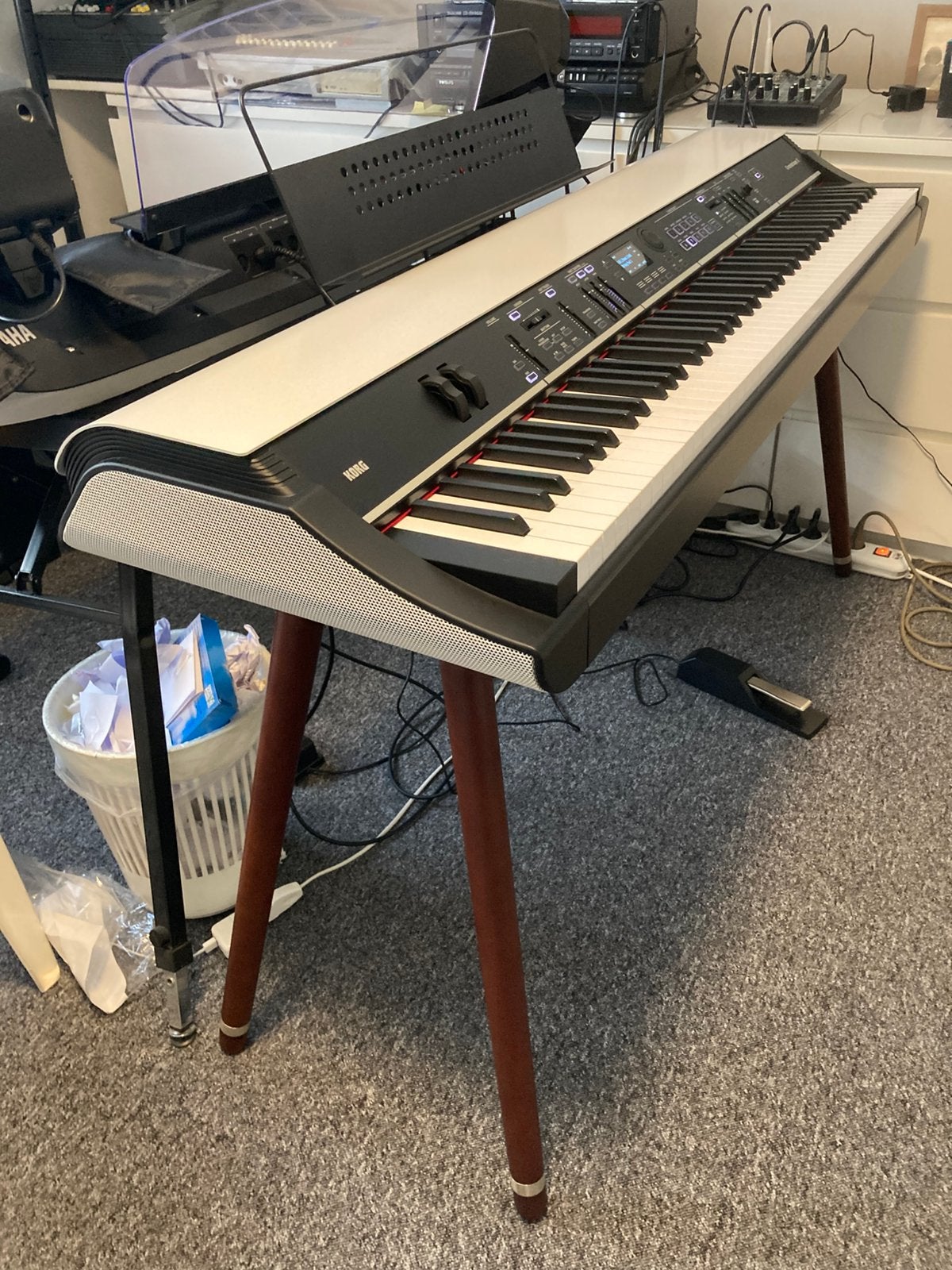 Nieuwe Korg Grandstage X stage piano, Ophalen, Zo goed als nieuw, Wit