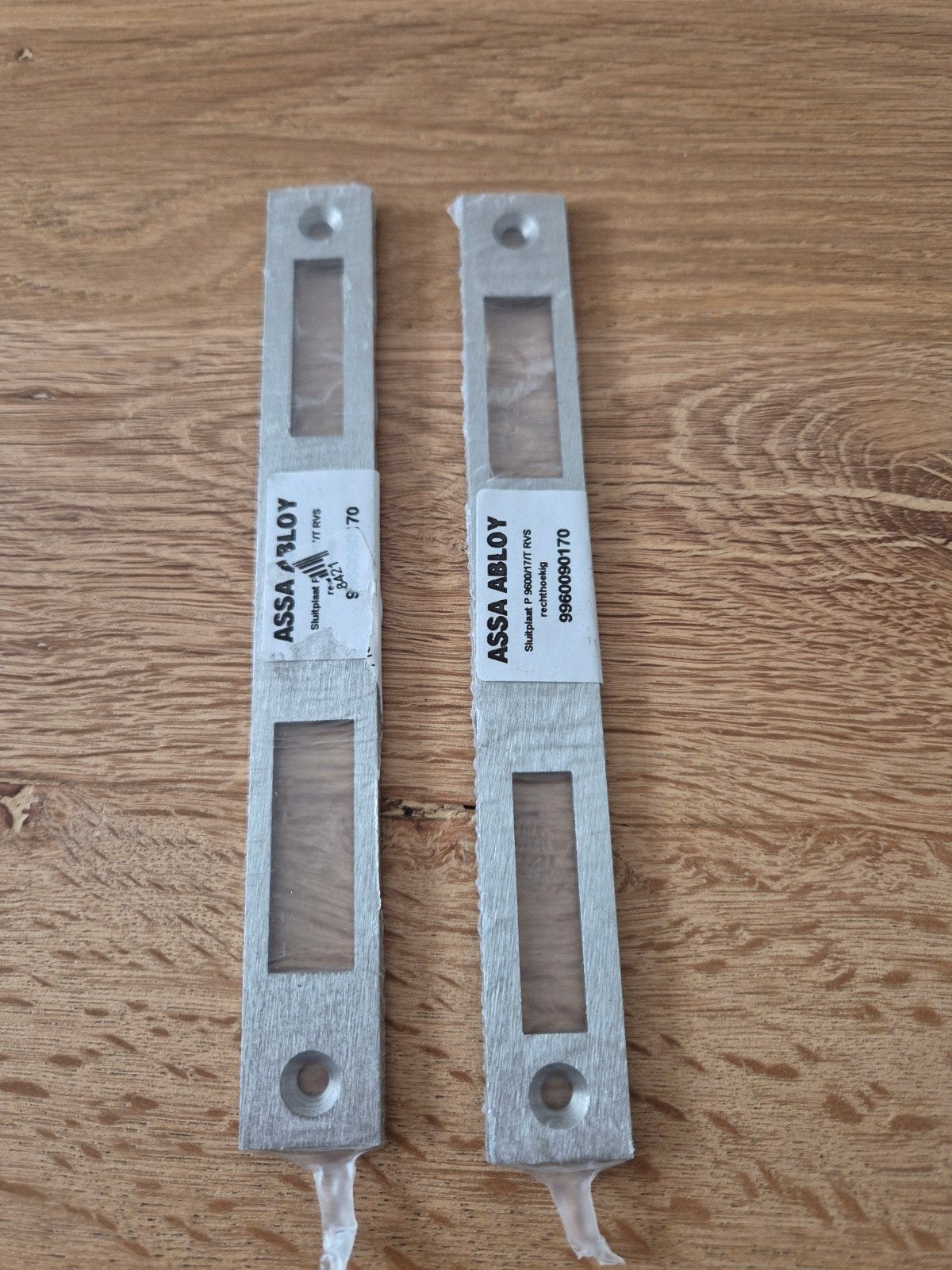 Assa Abloy vlakke sluitplaat RVS, Ophalen of Verzenden