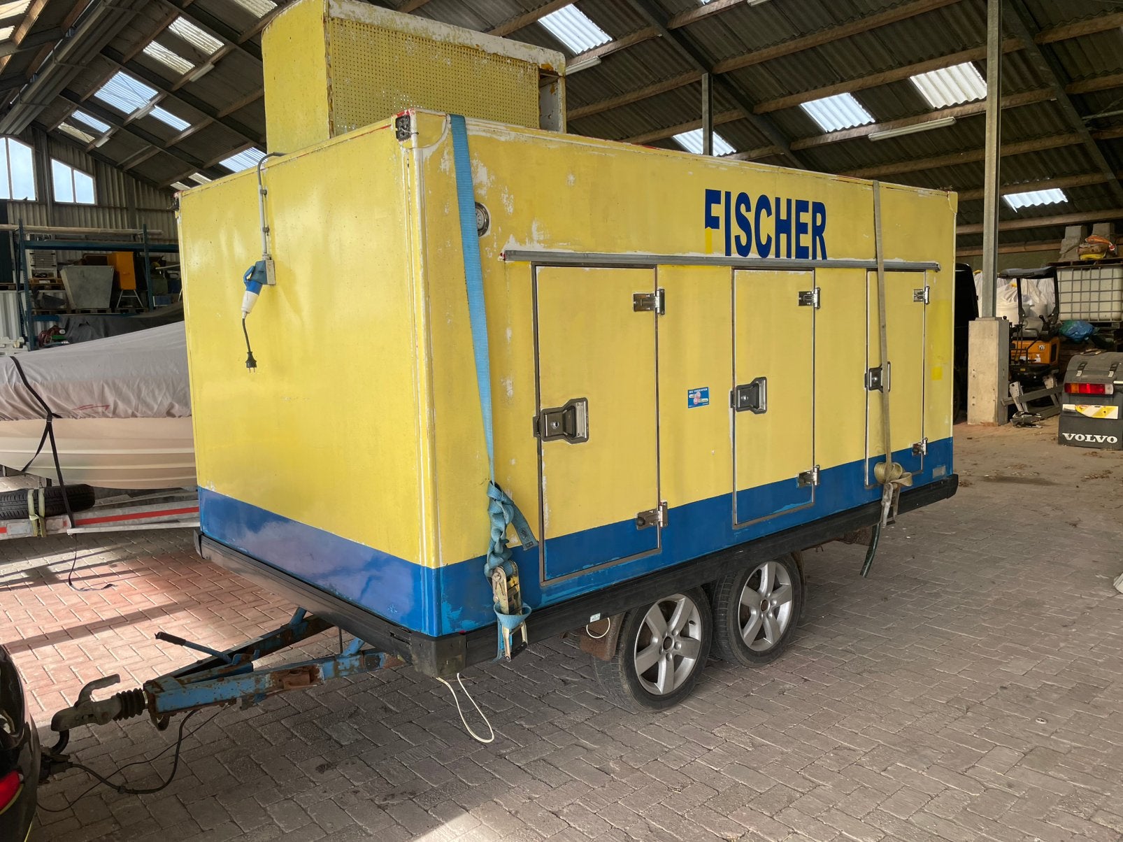 Koelbak / koelcel 220v op onderstel / foodtruck / camper, Ophalen, Gebruikt