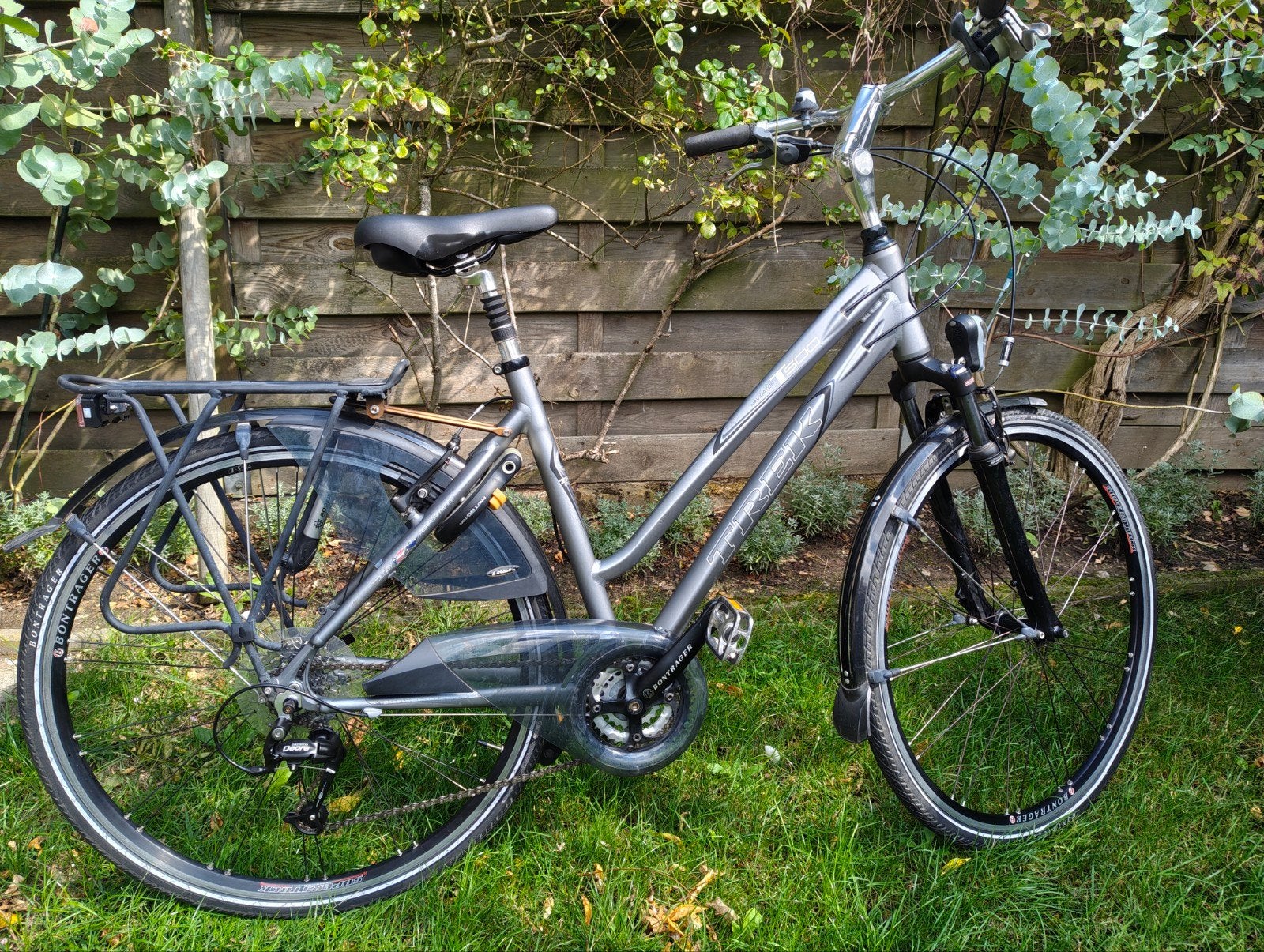 Trek Navigator T500 Damesfiets frame 50 - Zeer Goede Staat, 28 inch, Gebruikt, Velgrem, Ophalen