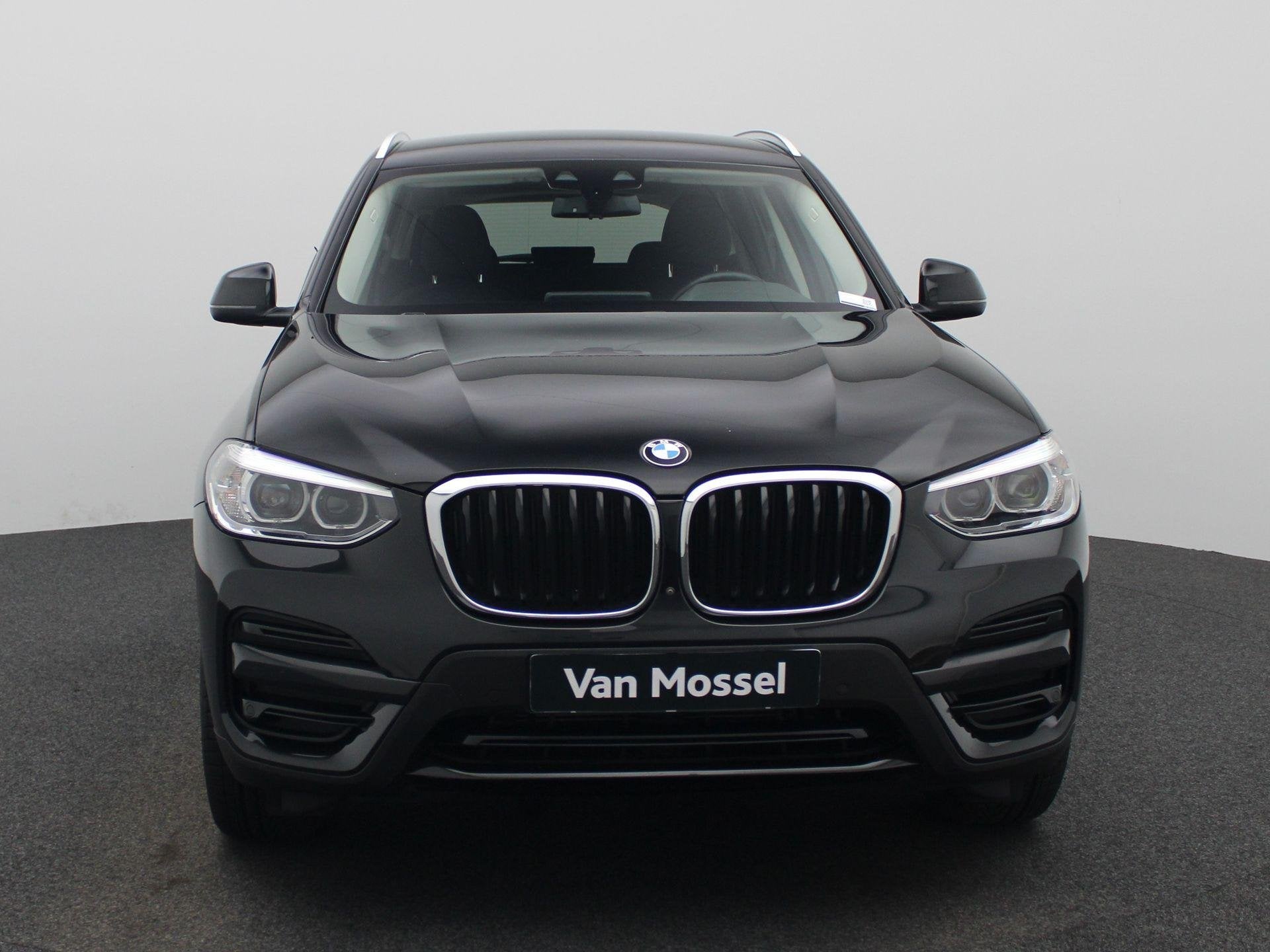 BMW X3 xDrive30e | Automaat | Apple Carplay | Camera | Parke, 12 maanden, Stof, Gebruikt, Zwart