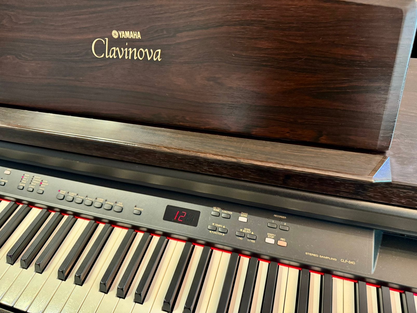 Yamaha Clavinova digitale elektrische piano . Refurbished., Muziek en Instrumenten, Yamaha Clavinova, Yamaha Clavinova, Bruin