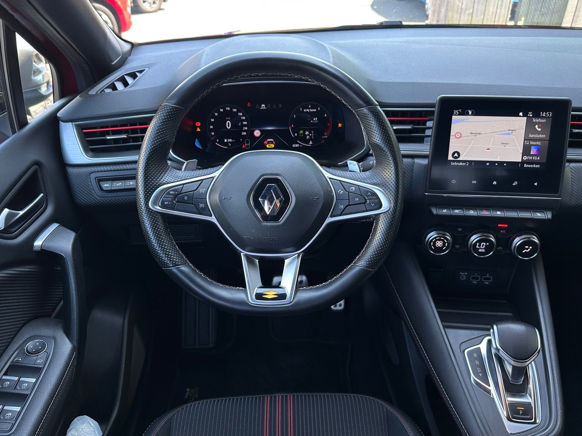 Renault Captur 1.3 TCe 140 R.S. Line|Carplay|TREKHAAK|Cruise, Auto's, Gebruikt, 4 cilinders, Leder en Stof, Bedrijf