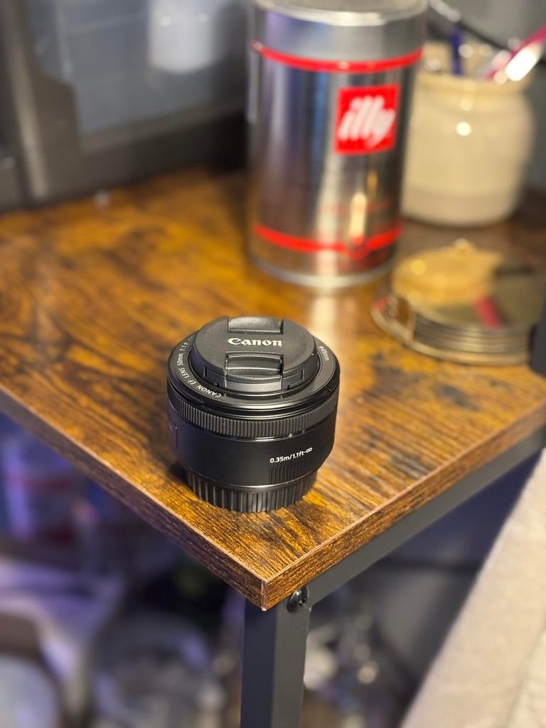 Canon EF 50mm F/1.8 STM, Ophalen of Verzenden, Zo goed als nieuw, Standaardlens