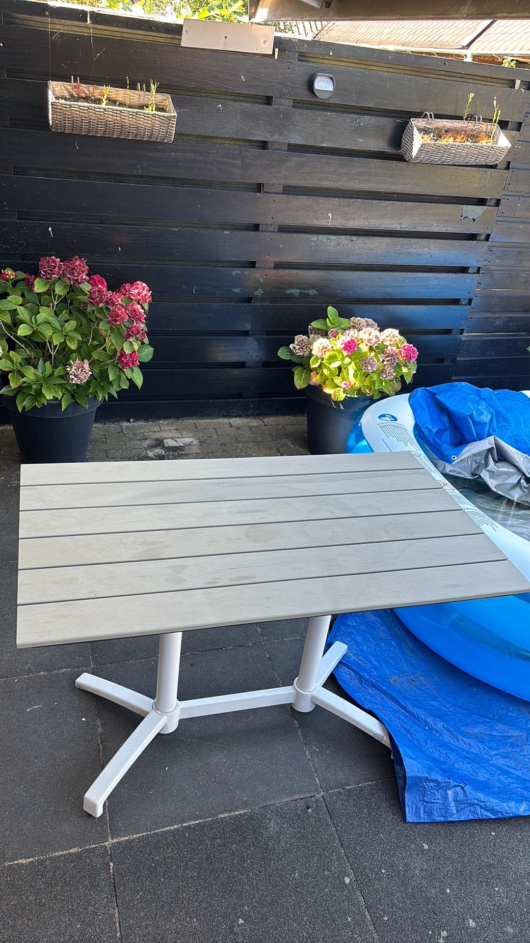 Tafel, Ophalen of Verzenden, Zo goed als nieuw, Kunststof