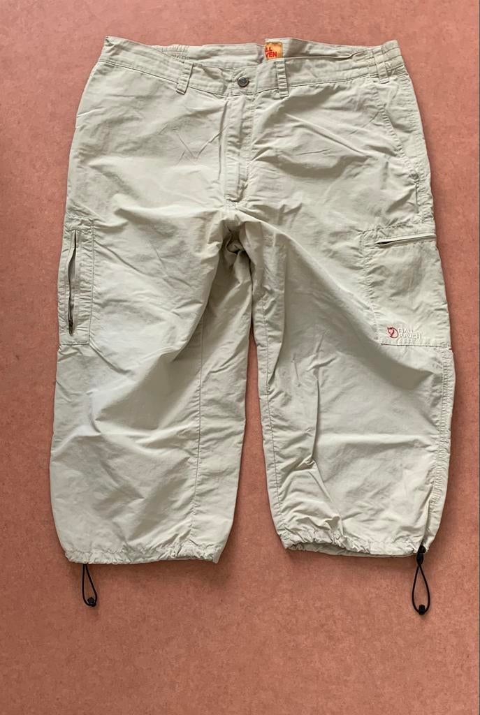 Fjällräven 3/4 Broek Maat 52 Zeer Lichte Stof, Kleding | Heren, Broeken en Pantalons, Ophalen of Verzenden, Gedragen, Maat 52/54 (L)