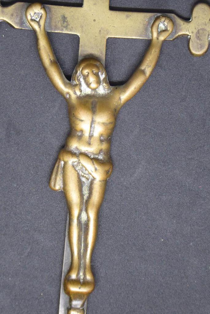 18 e eeuws bronzen kruisbeeld, Antiek en Kunst, Antiek | Religie, Ophalen of Verzenden