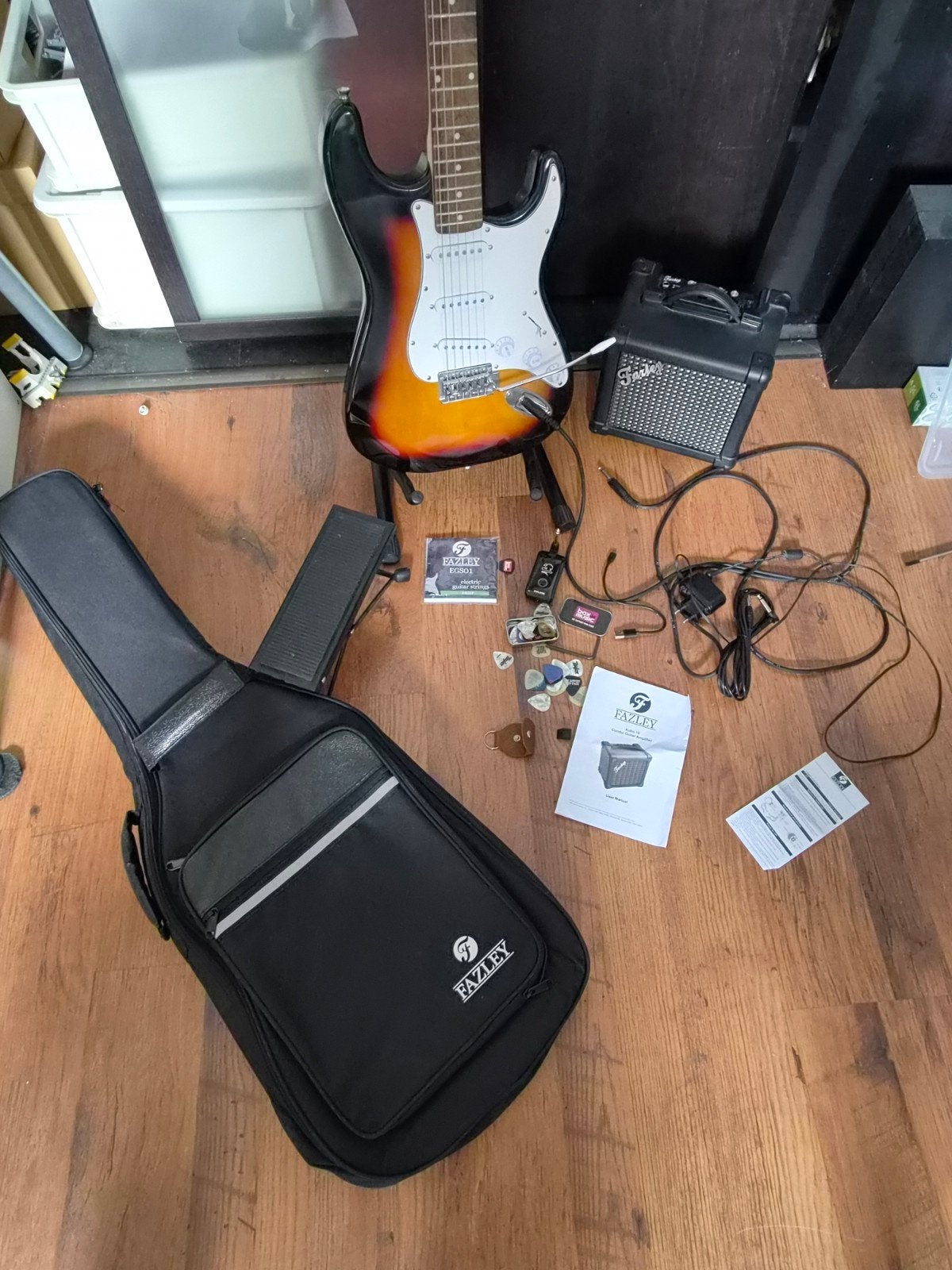 fazley elektrische gitaar, Met versterker, Zo goed als nieuw, Solid body, Ophalen