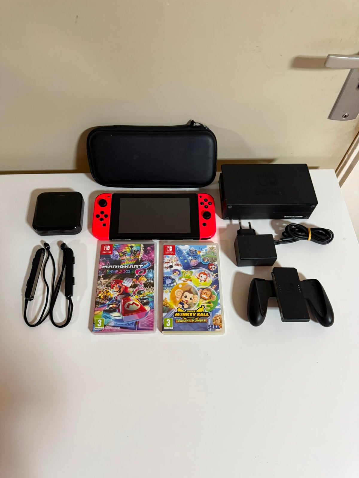 Nintendo Switch + Mario Kart 8 Deluxe & Accessoires, Racen en Vliegen, Ophalen of Verzenden, Zo goed als nieuw, 3 spelers of meer