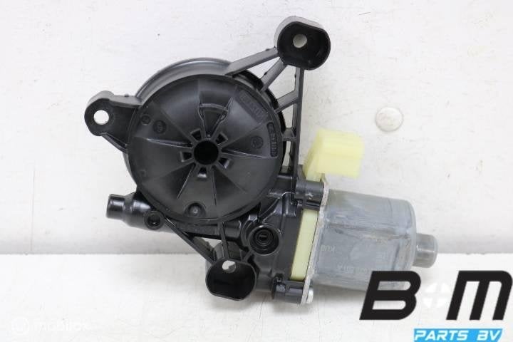 Raammotor linskachter VW Tiguan 5NA 5Q095801A, Gebruikt