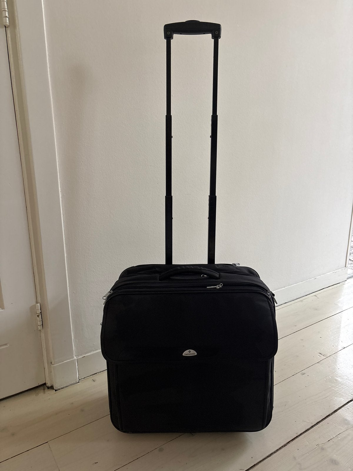 Samsonite Koffer met Kledingvak - Zwart, Sieraden, Tassen en Uiterlijk, Koffers, Ophalen, Gebruikt, 50 tot 60 cm, Zacht kunststof