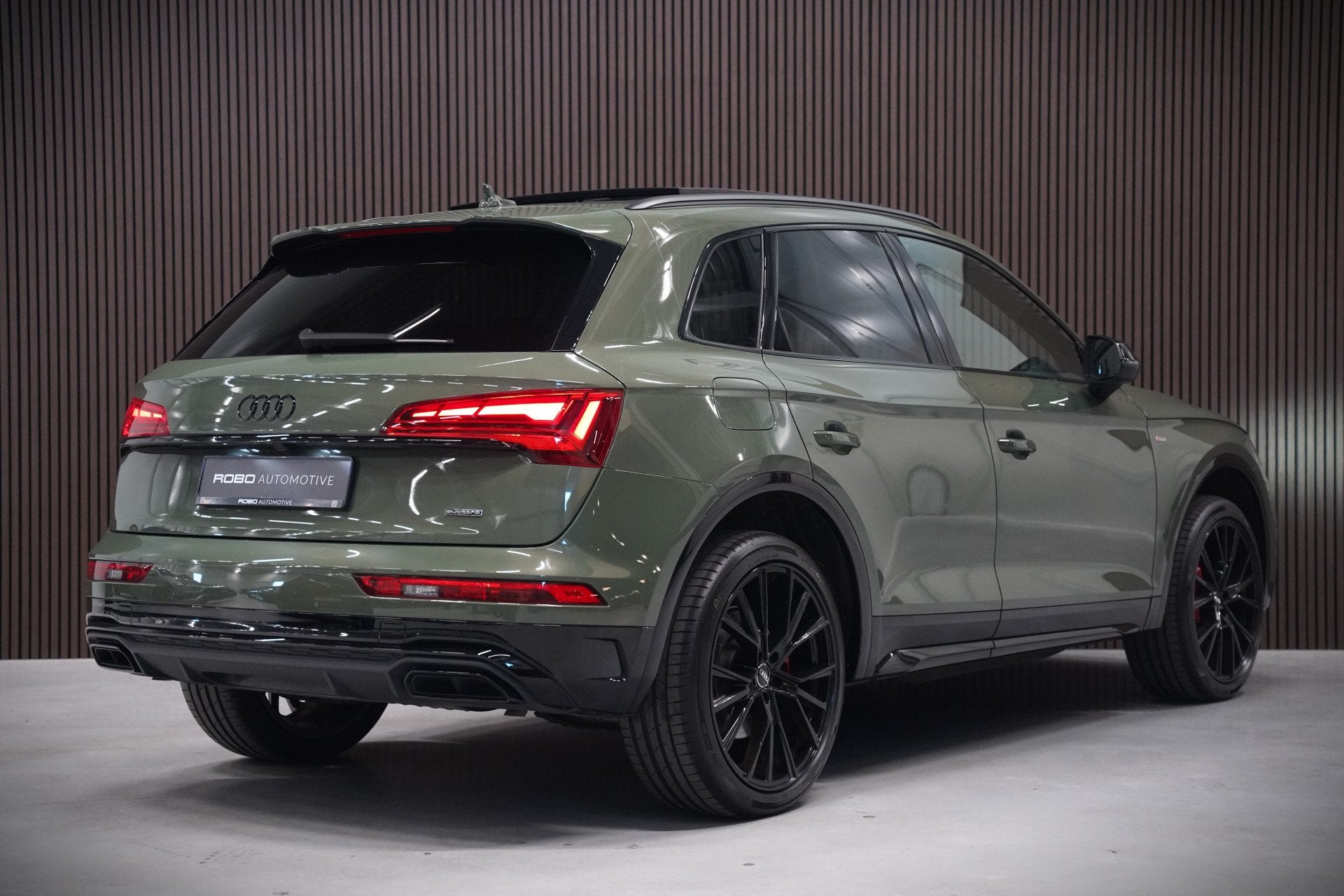 Audi Q5 50 TFSI e S edition Competition S-Line | Panoramadak, Auto's, Automaat, Dealer onderhouden, Gebruikt, 4 cilinders