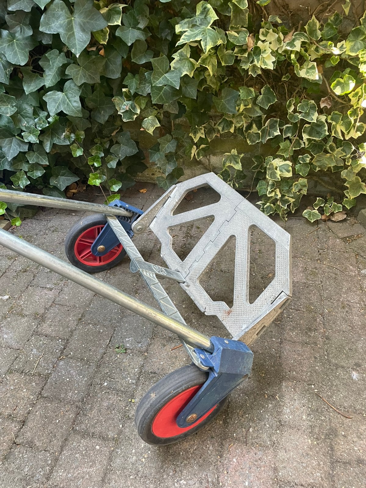 Handig inklapbaar steekwagen degelijk merk  KST, Ophalen, Gebruikt