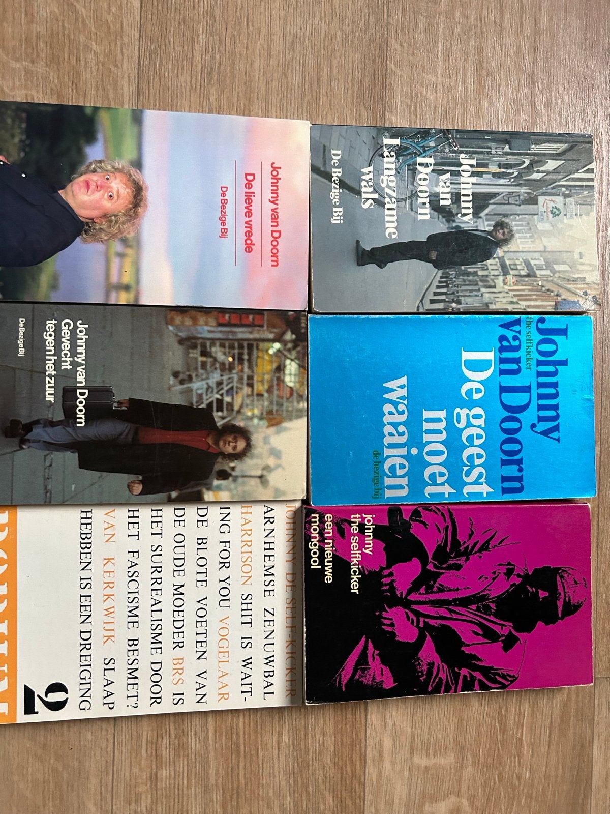 Johnny van Doorn - 5 boeken  - Johnny the Selfkicker, Boeken, Verzenden, Gelezen, Nederland