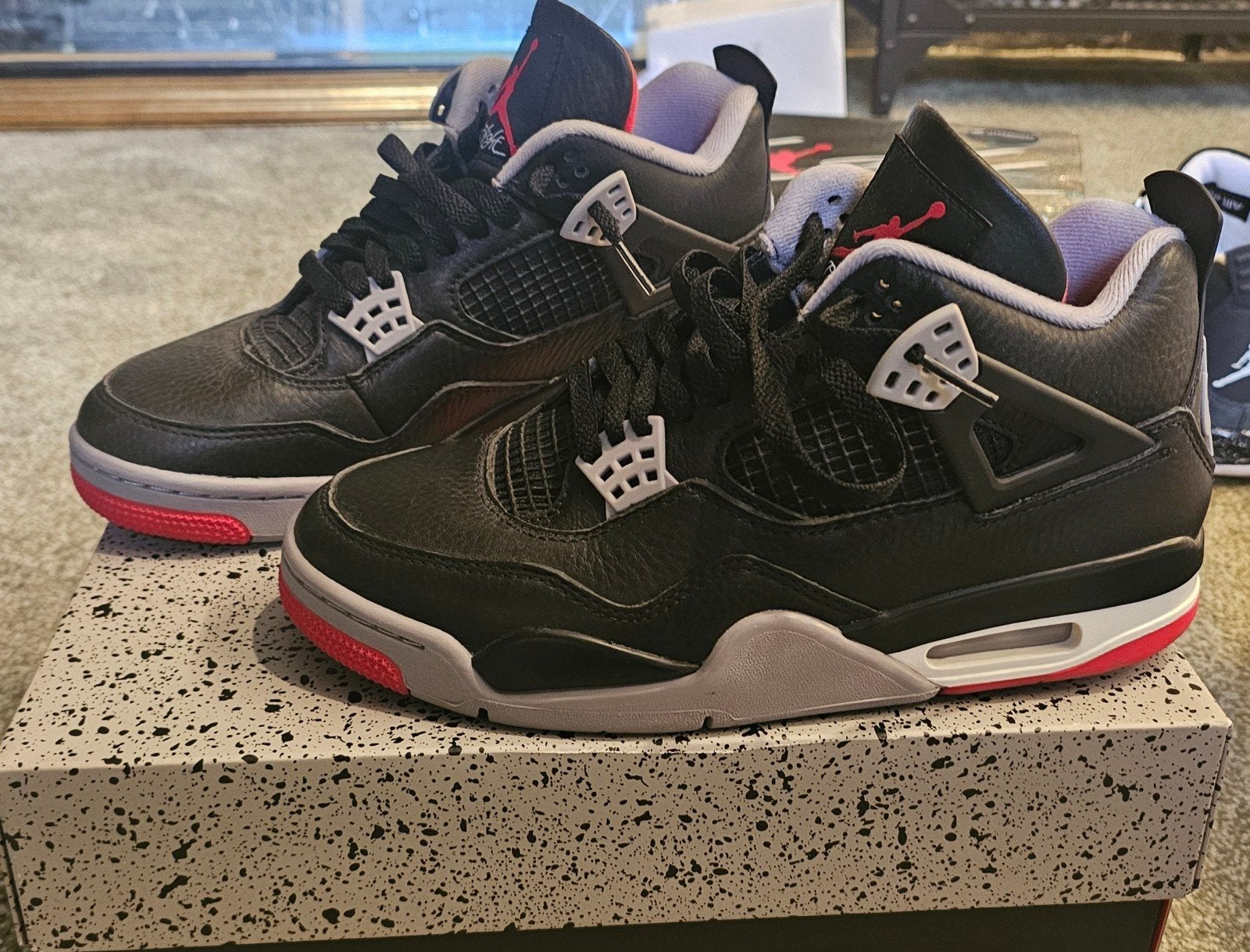 Air Jordan Retro 4 Bred - Maat 42 - Nieuwstaat, Kleding | Heren, Schoenen, Zwart, Air Jordan, Ophalen of Verzenden, Sneakers of Gympen