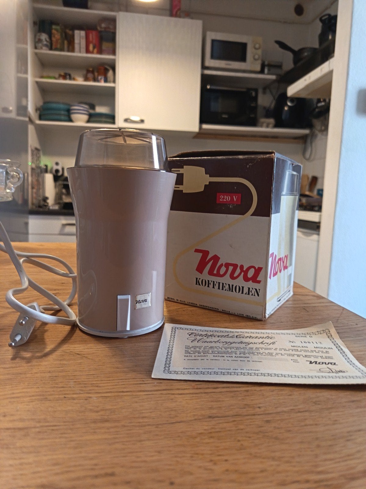 Vintage Nova Koffiemolen - Perfect voor de koffieliefhebber, Koffiemachine, Zo goed als nieuw, 2 tot 4 kopjes, Koffiebonen