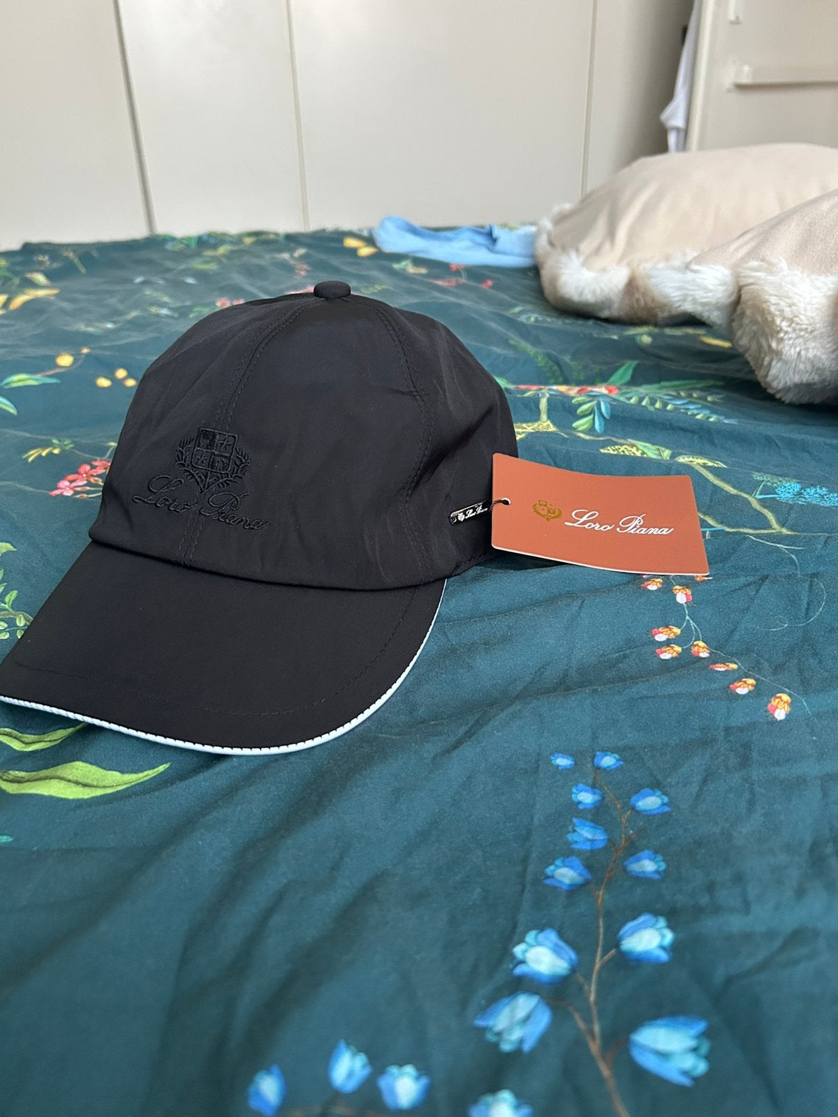 Loro Piana pet zwart, Ophalen of Verzenden, Nieuw, One size fits all, Pet