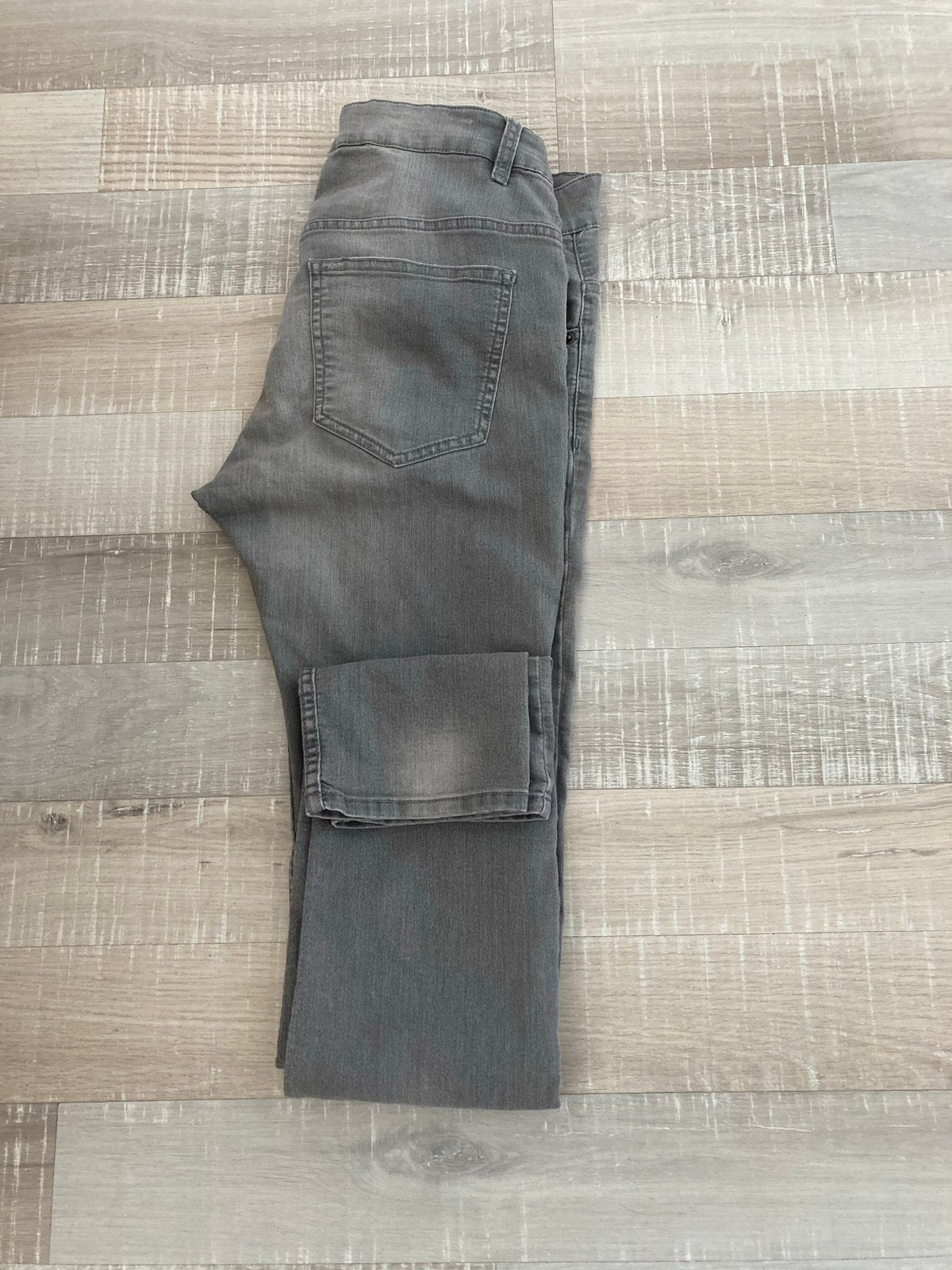Nieuw Jeans H&M Maat 34 Kleur Grijs, Kleding | Heren, Ophalen of Verzenden, Nieuw, Grijs, W33 - W34 (confectie 48/50)