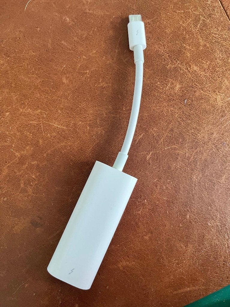 Apple Adapter voor Thunderbolt 3 (USB‑C) naar Thunderbolt 2, Ophalen of Verzenden, Zo goed als nieuw