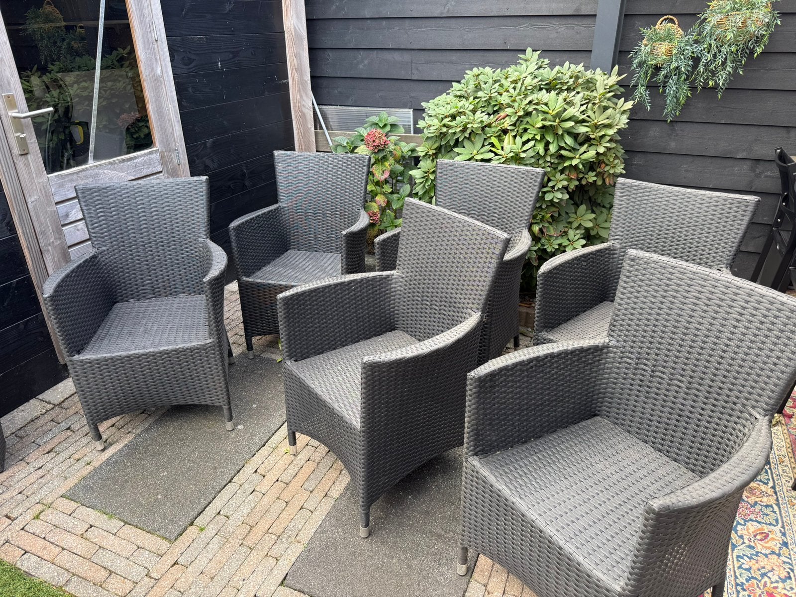 Gevlochten kunststof tuinstoel, Tuin en Terras, Ophalen, Kunststof, Gebruikt, 6 zitplaatsen