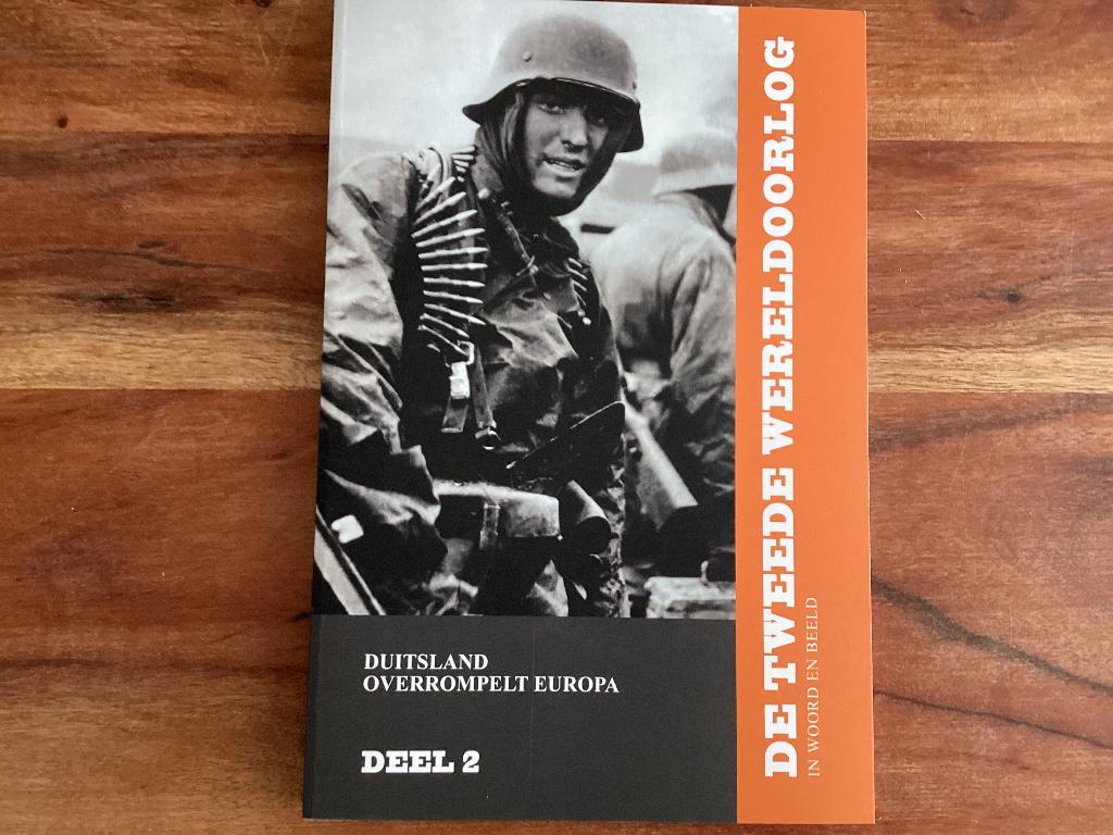 De tweede Wereldoorlog in woord en beeld deel 2, Boeken, Oorlog en Militair, Tweede Wereldoorlog, Ophalen of Verzenden, Zo goed als nieuw