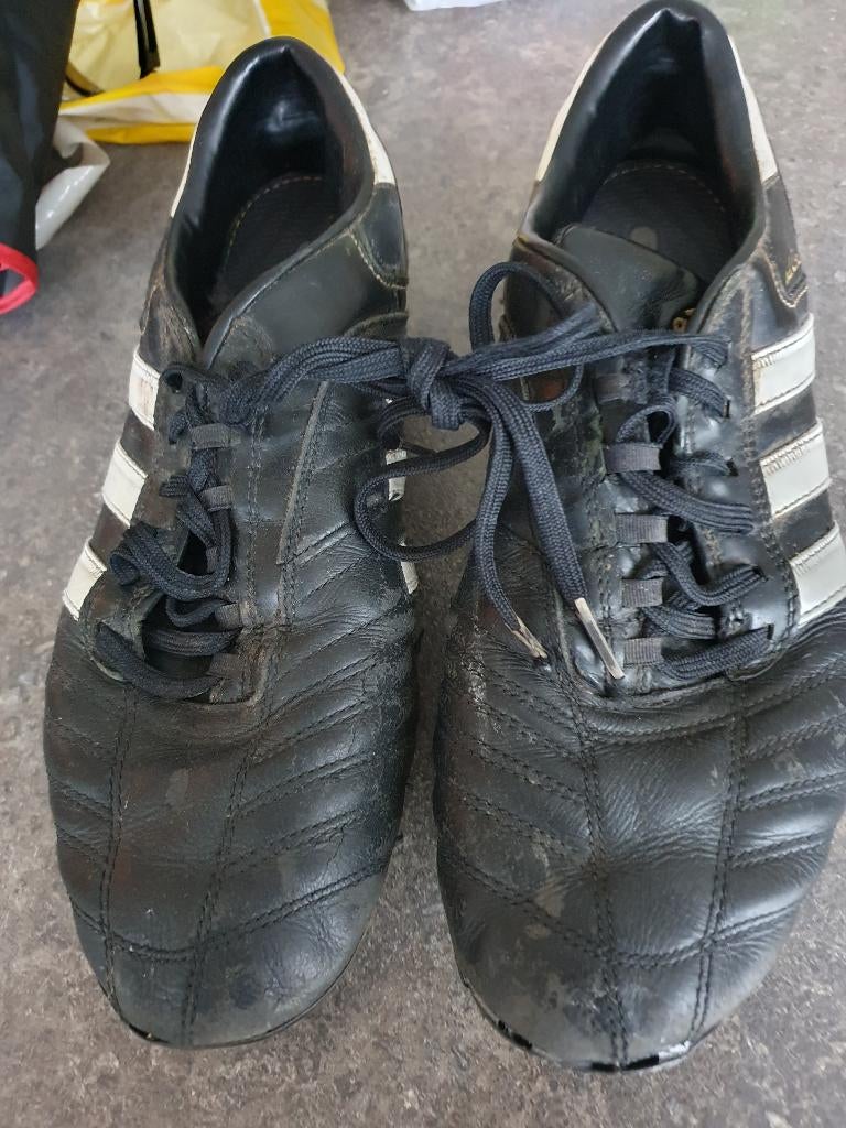 Adidas AdiCore voetbalschoenen, Gebruikt, Maat XS of kleiner, Schoenen, Ophalen of Verzenden