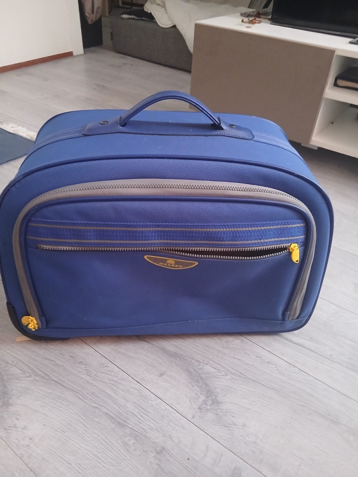Klein kofer voor 15 kilos of 10, Sieraden, Tassen en Uiterlijk, Beautycases, Ophalen of Verzenden